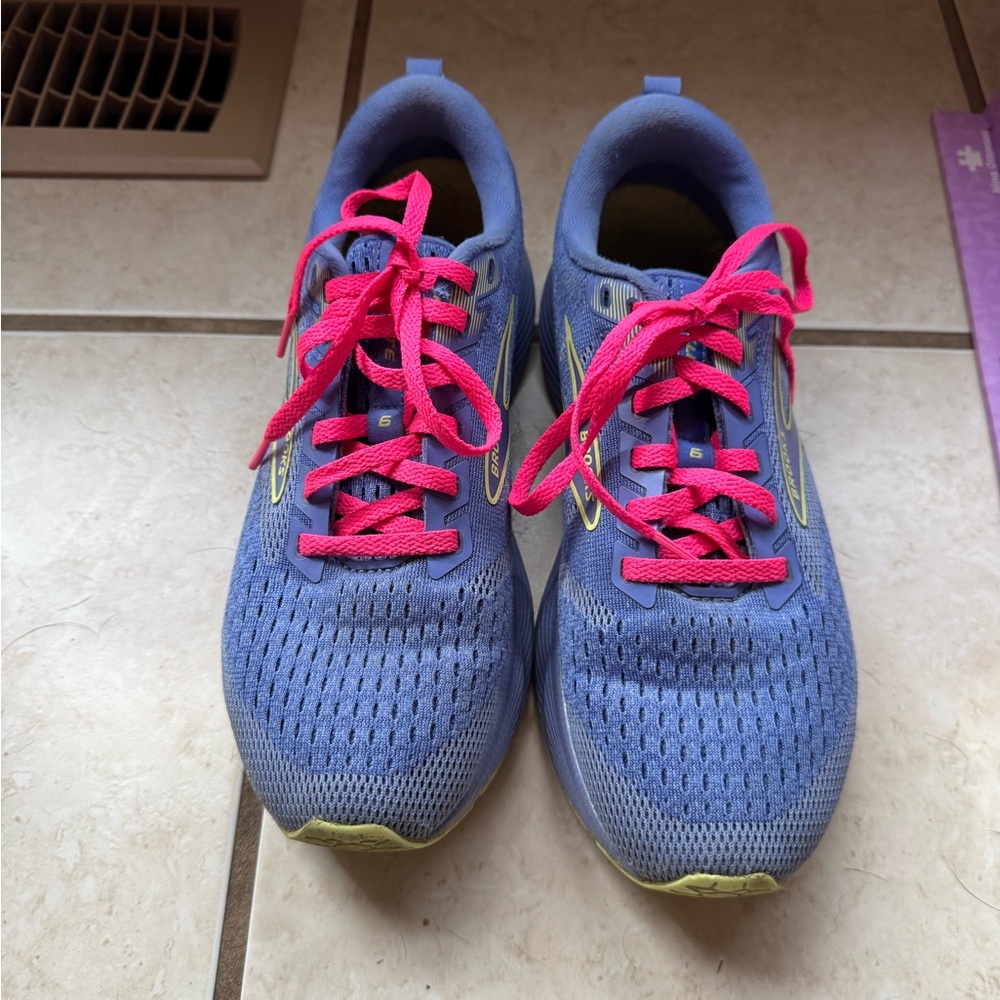 Brooks Levitate 6